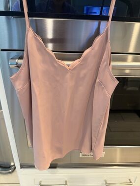 Express Scalloped V-Neck Cami Top - Blush Pink